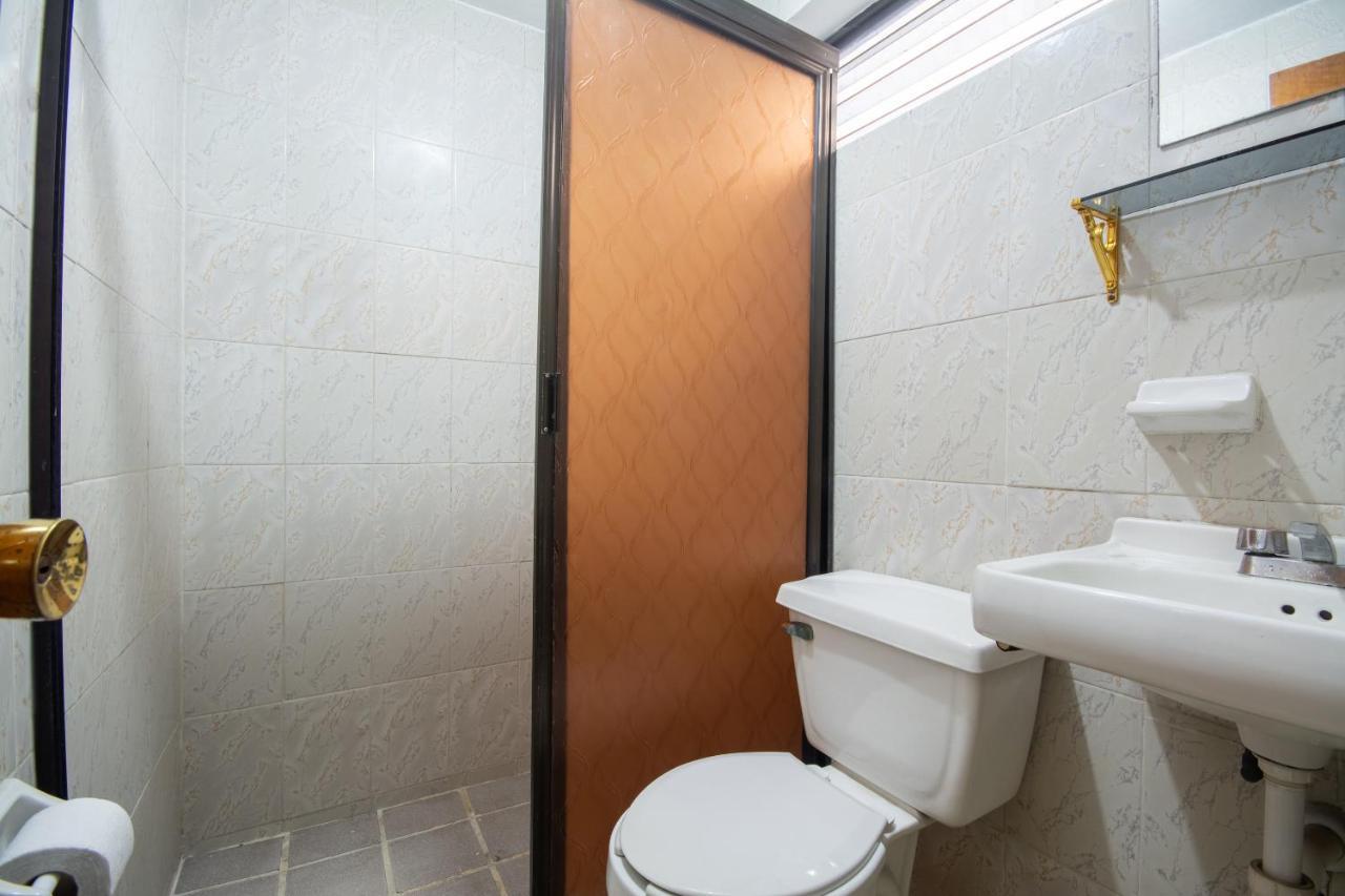 Oyo Hotel El Arabe, ハラパ エクステリア 写真